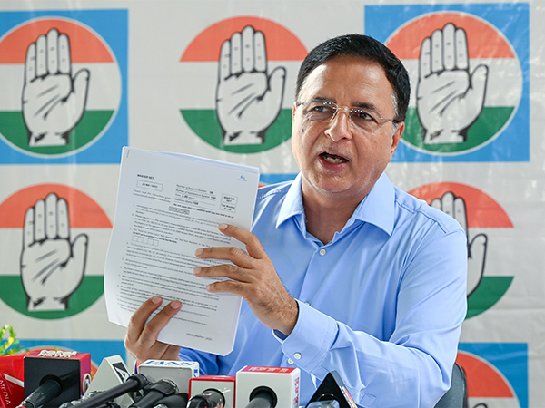 Congress leader Randeep Surjewala (Photo: ANI) Congress leader Randeep Surjewala (Photo: ANI)