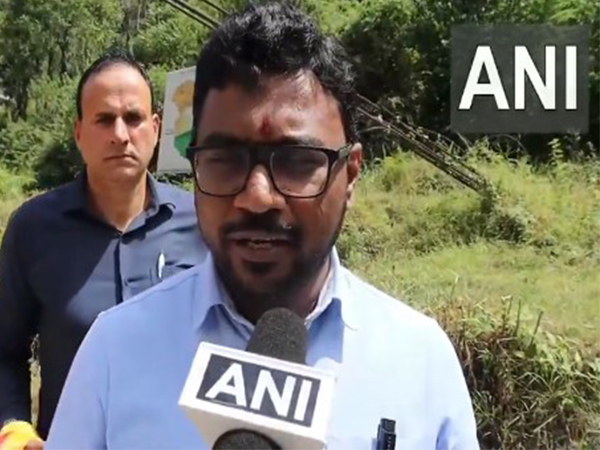 Kupwara DC Shrikant Balasaheb Suse (Photo/ANI) Kupwara DC Shrikant Balasaheb Suse (Photo/ANI)