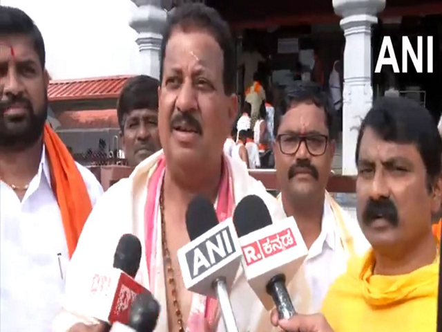 BJP MLA S R Vishwanath (Photo/ANI) BJP MLA S R Vishwanath (Photo/ANI)