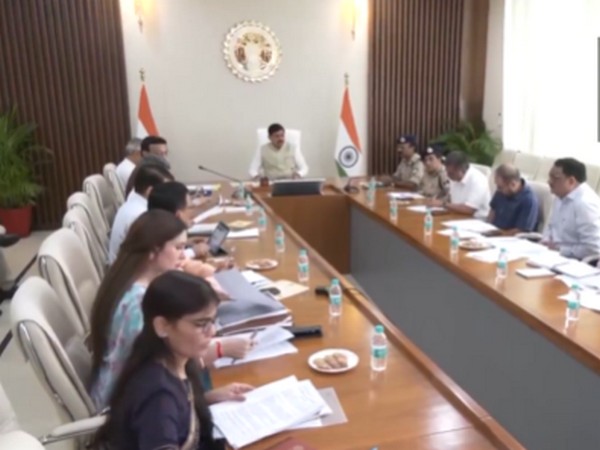 MP CM Mohan Yadav chairing review meeting (Photo/ANI) MP CM Mohan Yadav chairing review meeting (Photo/ANI)