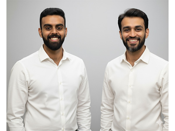 Shlokh Sangtani (Left) and Sidhant Kakar (Right) - BrandsJar Shlokh Sangtani (Left) and Sidhant Kakar (Right) - BrandsJar