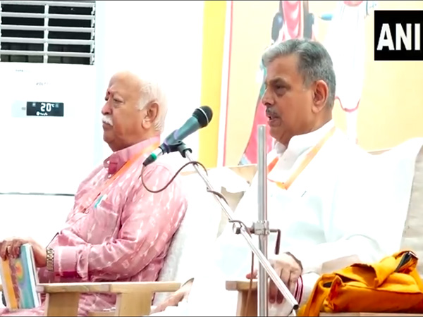 RSS Chief Mohan Bhagwat (L) General Secretary Dattatreya Hosabale (R) (Photo/ANI) RSS Chief Mohan Bhagwat (L) General Secretary Dattatreya Hosabale (R) (Photo/ANI)