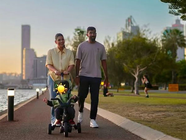 Jasprit Bumrah, Sanjana Ganesan and their son (Image source: Instagram) Jasprit Bumrah, Sanjana Ganesan and their son (Image source: Instagram)