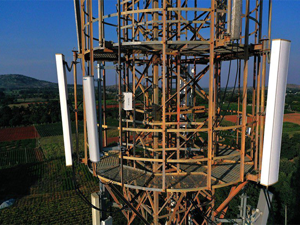 India’s first telecom system with indigenous chips (Photo/@AshwiniVaishnaw) India’s first telecom system with indigenous chips (Photo/@AshwiniVaishnaw)