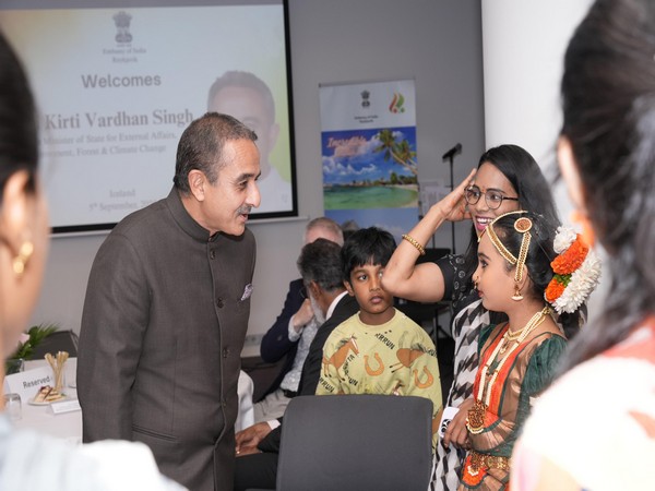 MoS Kirti Vardhan Singh with the Indian community in Iceland (Photo/ X@KVSinghMPGonda) MoS Kirti Vardhan Singh with the Indian community in Iceland (Photo/ X@KVSinghMPGonda)