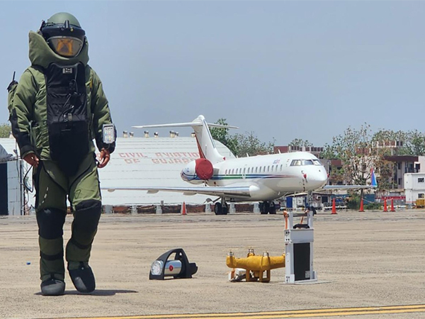 CISF conducts mock drill (Photo/X@CISFHQrs) CISF conducts mock drill (Photo/X@CISFHQrs)