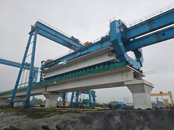 First Full Span Box Girder Launched Through Full Span Launching Gantry in Maharashtra for Mumbai Ahmedabad Bullet Train Corridor (Images: NHSRCL) First Full Span Box Girder Launched Through Full Span Launching Gantry in Maharashtra for Mumbai Ahmedabad Bullet Train Corridor (Images: NHSRCL)