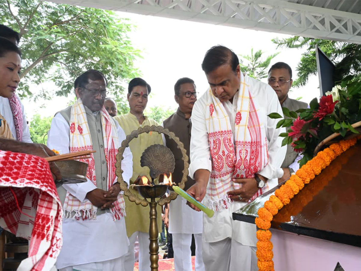 Assam Chief Minister Himanta Biswa Sarma paid tributes to Sudhakantha Bhupen Hazarika (Photo/ANI) Assam Chief Minister Himanta Biswa Sarma paid tributes to Sudhakantha Bhupen Hazarika (Photo/ANI)