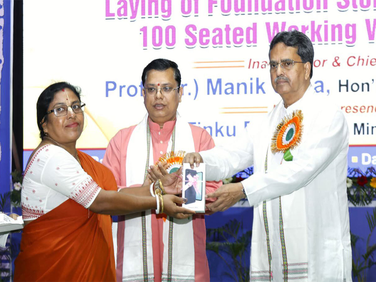 Tripura CM Saha inaugurates 14 development projects (Photo/X @DrManikSaha2) Tripura CM Saha inaugurates 14 development projects (Photo/X @DrManikSaha2)