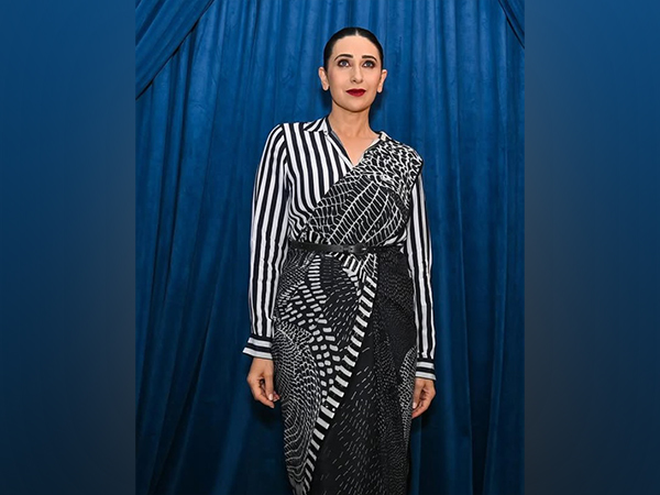 Karisma Kapoor (Image Source: Instagram/@lakmefashionwk) Karisma Kapoor (Image Source: Instagram/@lakmefashionwk)