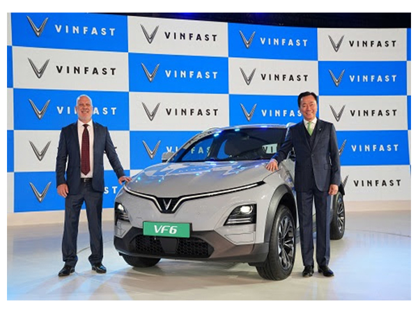 VinFast CEO Asia Pham Sanh Chau & Chief Engineer Vincent John Pendlebury unveil the all-new VF 6, a sleek premium SUV, starting at INR 16.49L VinFast CEO Asia Pham Sanh Chau & Chief Engineer Vincent John Pendlebury unveil the all-new VF 6, a sleek premium SUV, starting at INR 16.49L