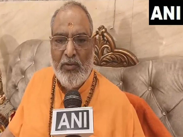 Peethadheeshwar of Kalkaji Temple, Surendra Nath Avdhut (Photo/ANI) Peethadheeshwar of Kalkaji Temple, Surendra Nath Avdhut (Photo/ANI)