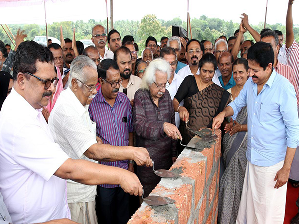 Construction of the International Institute for People with Disabilities in Kasaragod (Photo Source: Different Art Center Trivandrum) Construction of the International Institute for People with Disabilities in Kasaragod (Photo Source: Different Art Center Trivandrum)