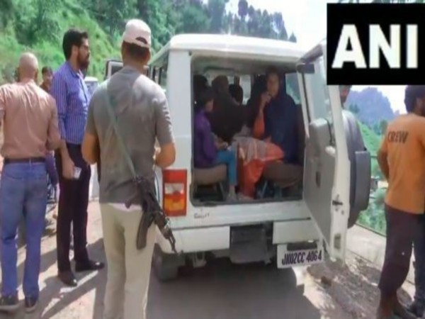 Authorities relocate families affected by landslides in J&K’s Mendhar (Photo/ANI) Authorities relocate families affected by landslides in J&K’s Mendhar (Photo/ANI)
