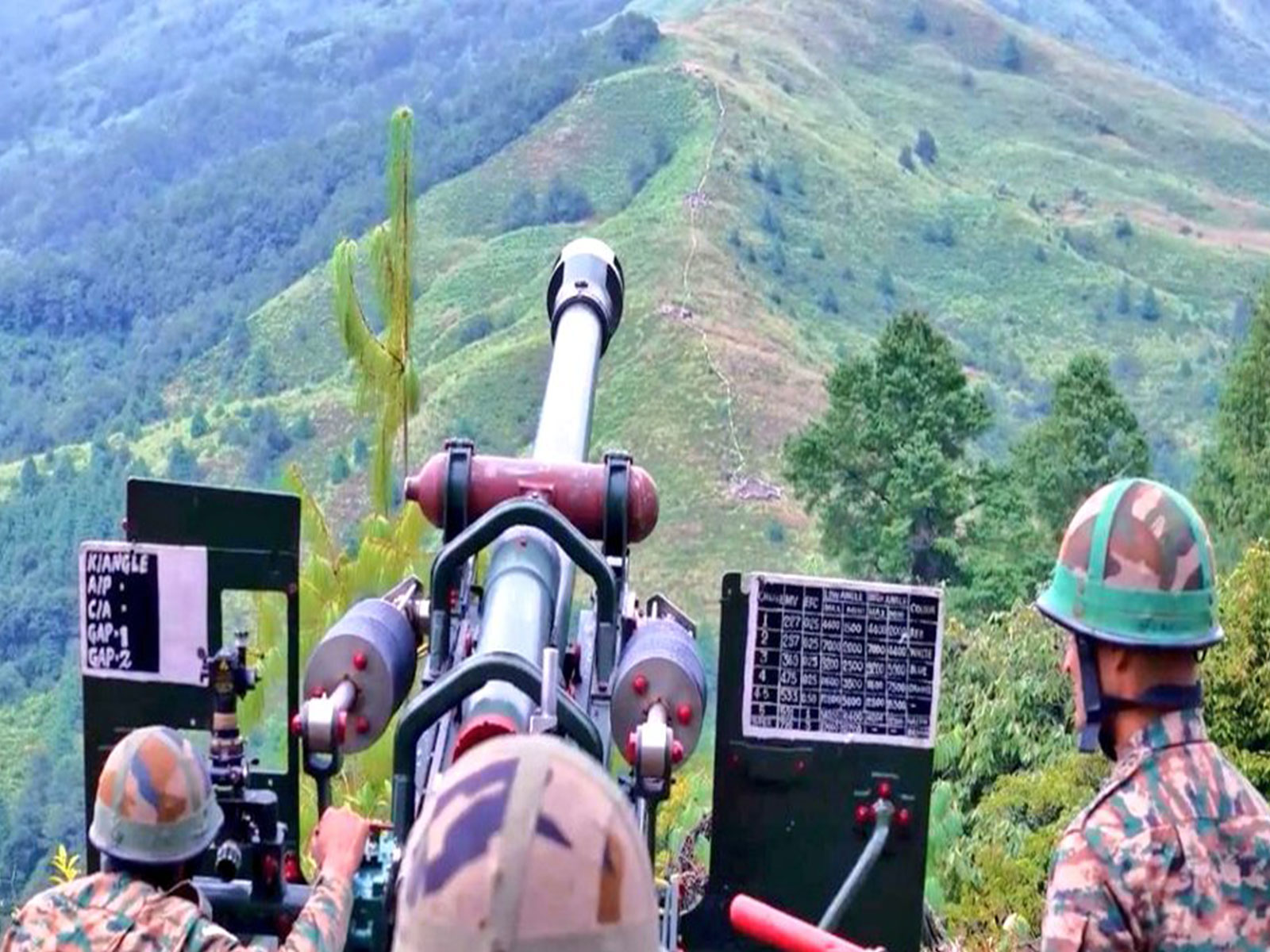Indian Army conducts Exercise Siyom Prahar (Photo/@prodefgau) Indian Army conducts Exercise Siyom Prahar (Photo/@prodefgau)
