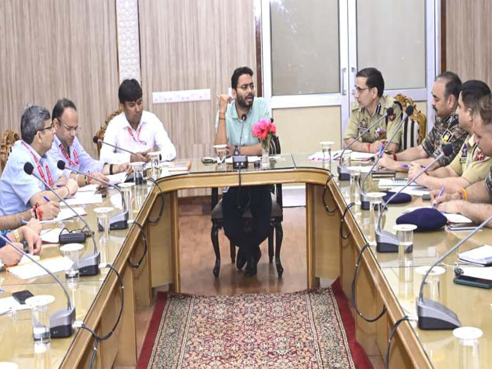 Sachin Kumar Vaishya holding meeting ahead of Shardiya Navratra (Photo/ SMVDSB Katra) Sachin Kumar Vaishya holding meeting ahead of Shardiya Navratra (Photo/ SMVDSB Katra)