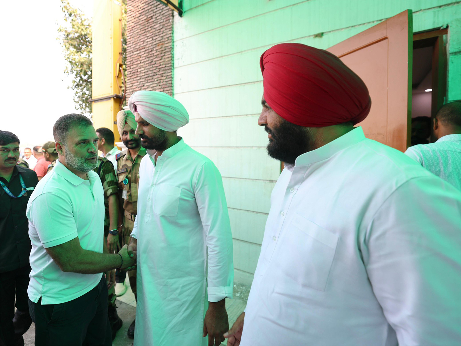 Rahul Gandhi with Punjab Congress leaders (Photo/@INCIndia) Rahul Gandhi with Punjab Congress leaders (Photo/@INCIndia)
