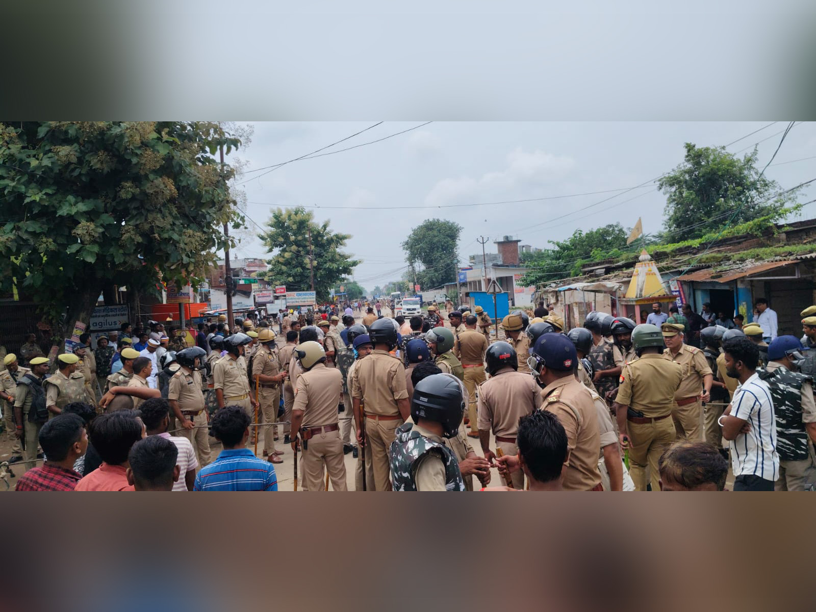 Heavy police force deployed in Gorakhpur due to protest following death of youth (Photo/ANI)