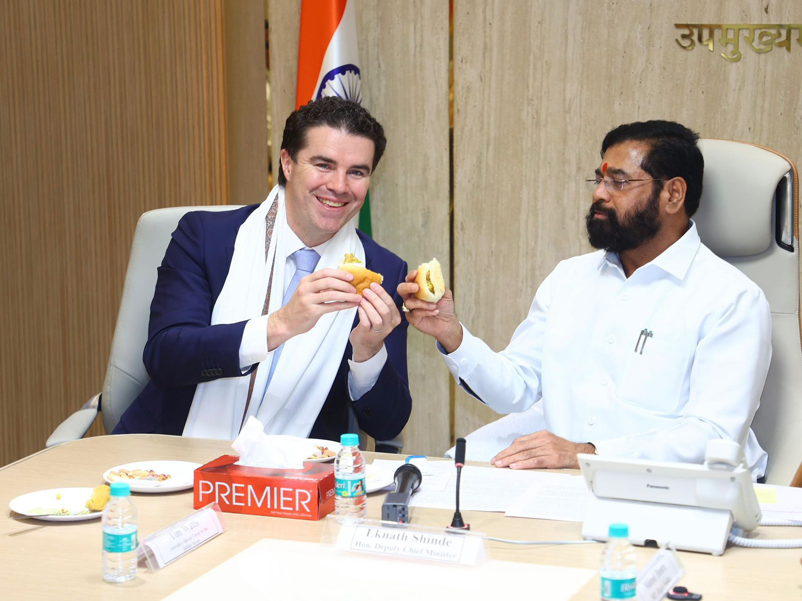 Australian MP Tim Watts meets Maharashtra Dy CM Shinde (Photo/DCMO)