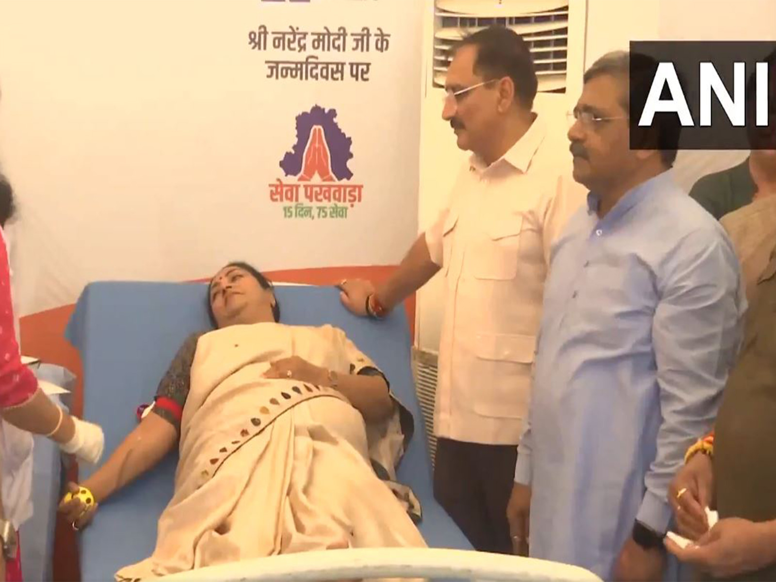 Delhi Chief Minister Rekha Gupta donates blood (Photo/ANI) Delhi Chief Minister Rekha Gupta donates blood (Photo/ANI)