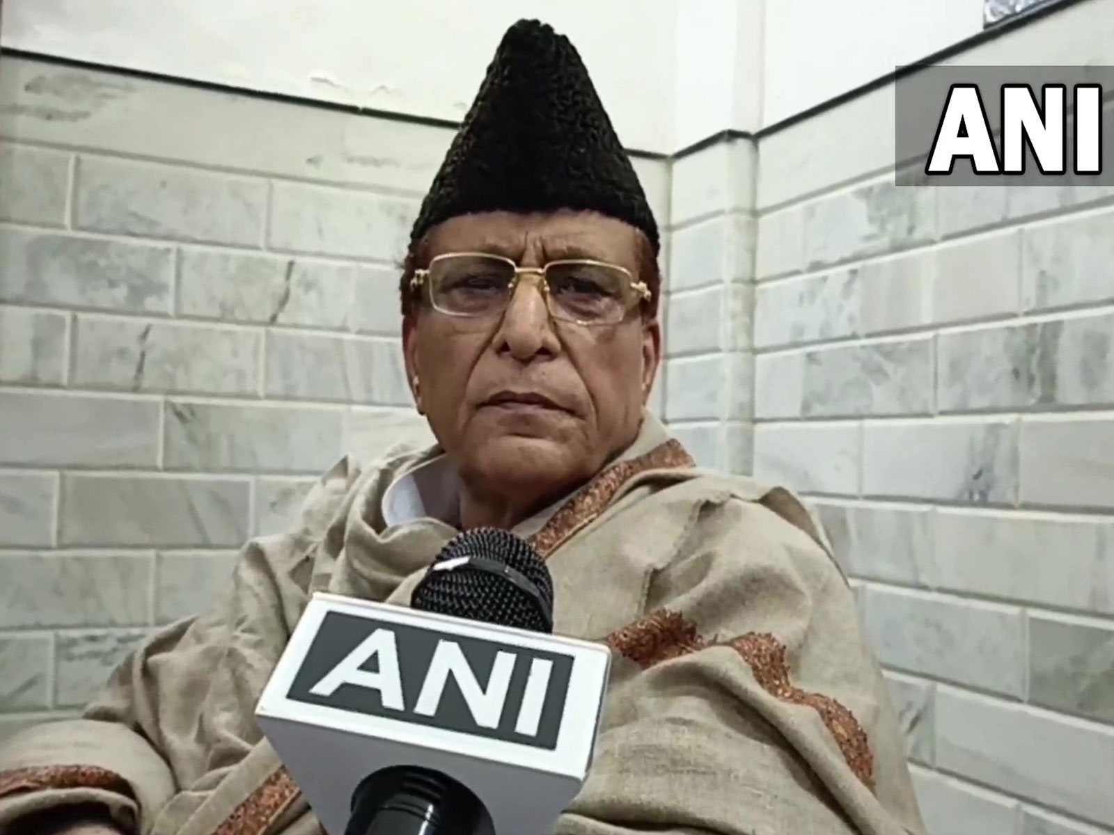 Samajwadi Party leader and former Minister Mohammad Azam Khan (File Photo/ANI) Samajwadi Party leader and former Minister Mohammad Azam Khan (File Photo/ANI)