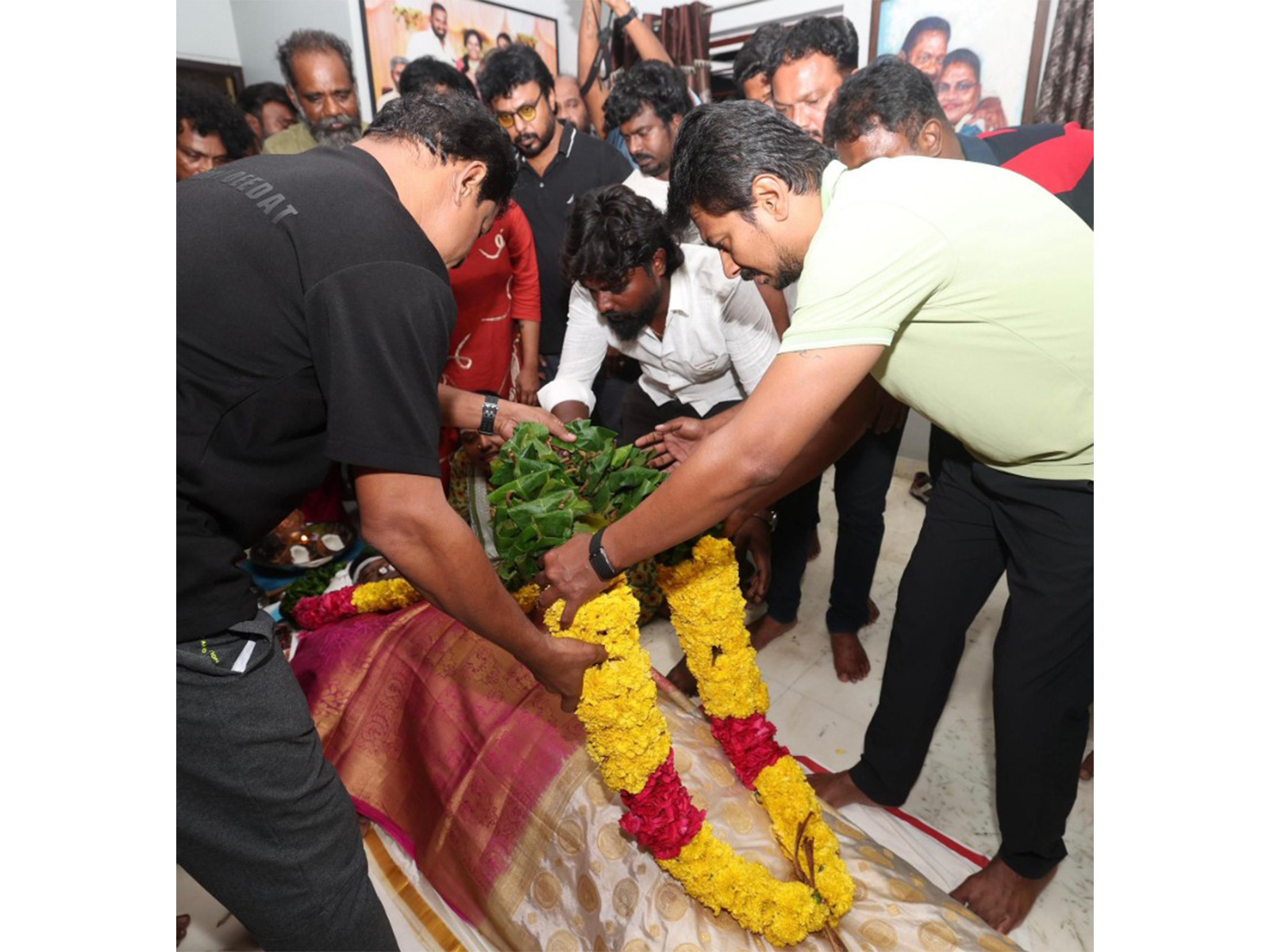 Udhyanidhi Stalin pays final respects to Robo Shankar mortal remains (Photo: ANI) Udhyanidhi Stalin pays final respects to Robo Shankar mortal remains (Photo: ANI)