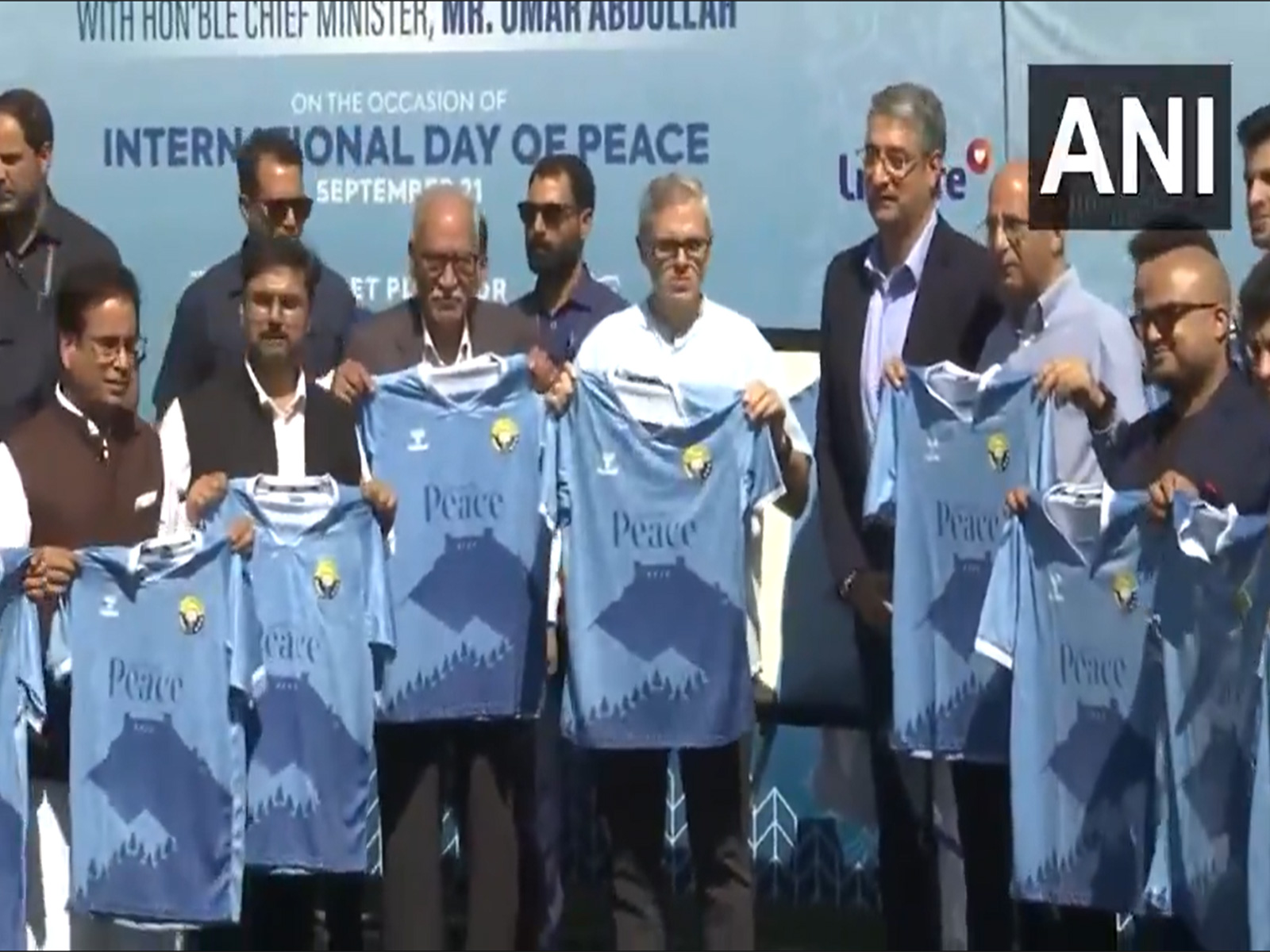Omar Abdullah launches RKFC peace jersey (Photo/ANI)