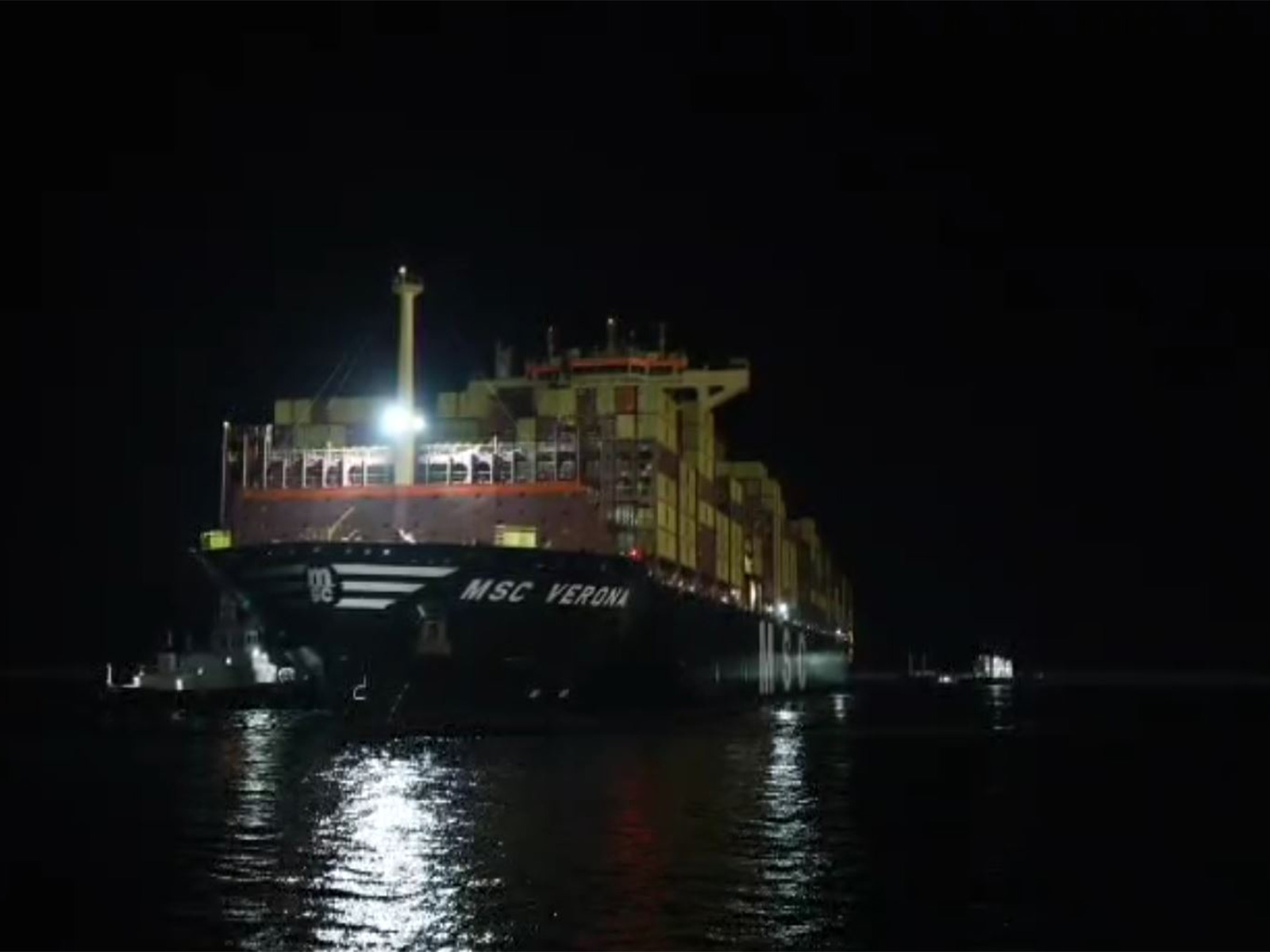 MSC Verona at Vizhinjam Port (Photo source: Adani)  MSC Verona at Vizhinjam Port (Photo source: Adani)