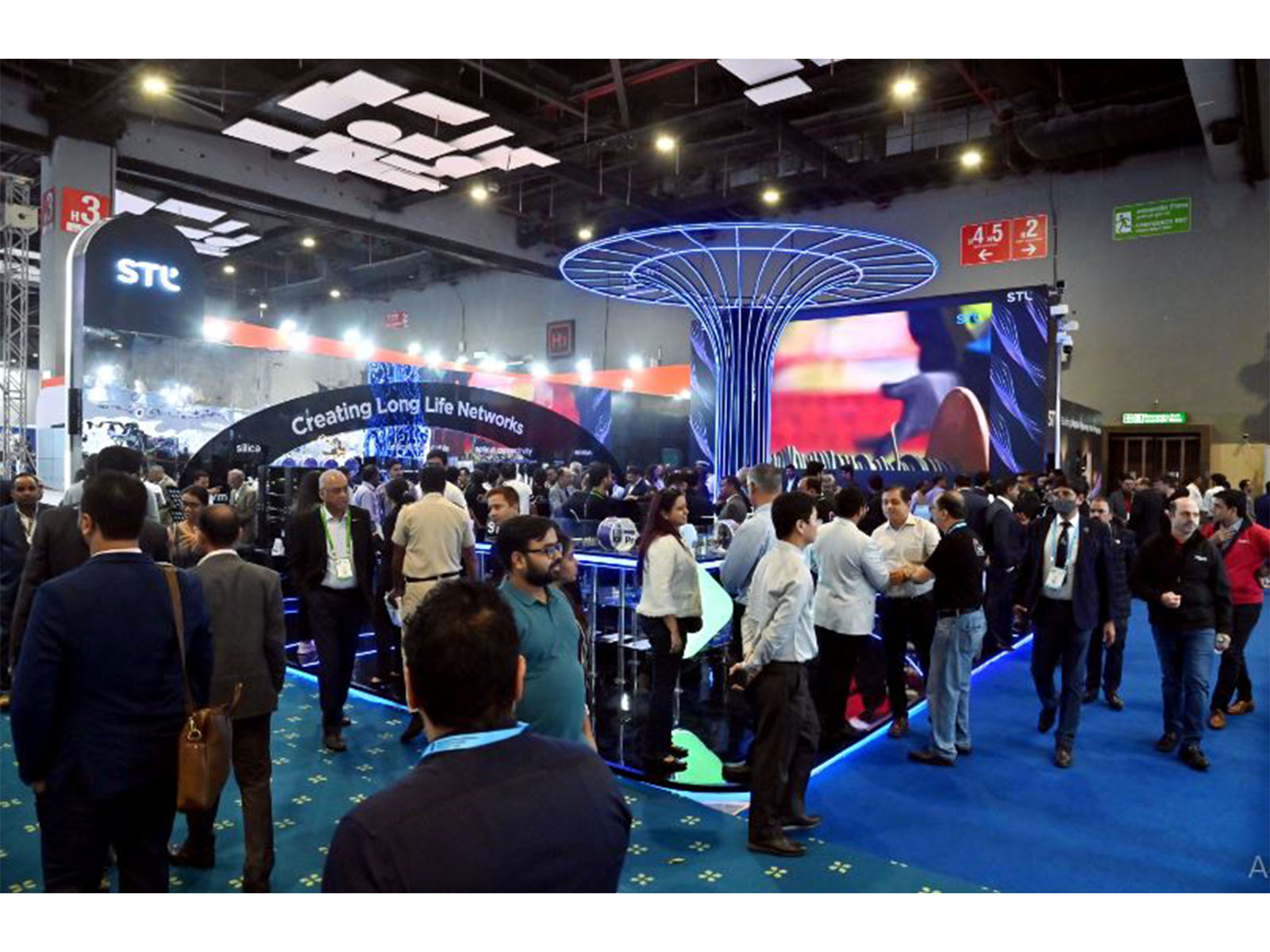 Participants at India Mobile Congress (Photo/ANI) Participants at India Mobile Congress (Photo/ANI)