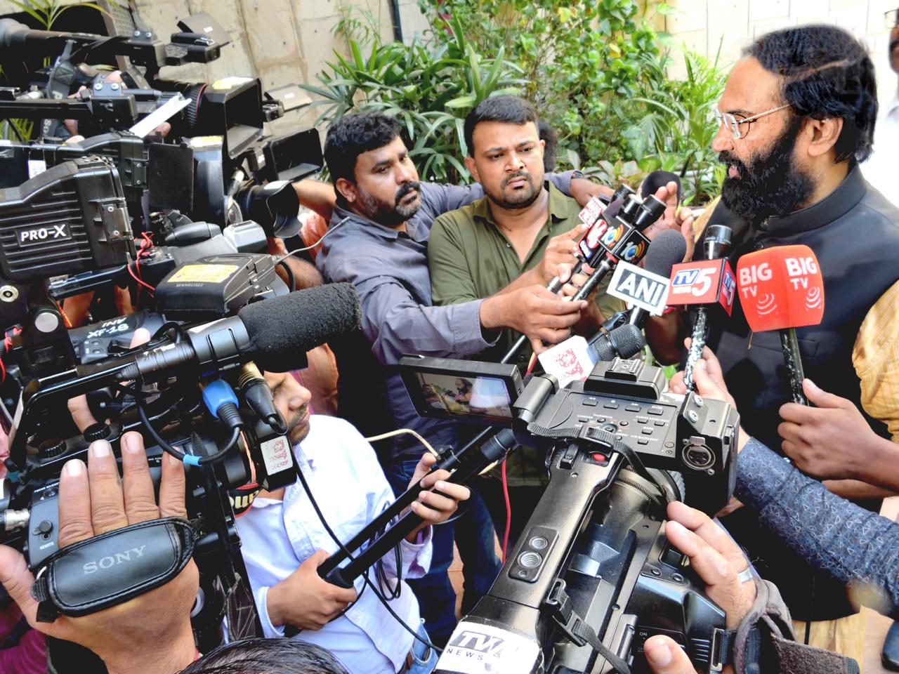 Irrigation and Civil Supplies Minister Capt N Uttam Kumar Reddy. (Photo/ANI) Irrigation and Civil Supplies Minister Capt N Uttam Kumar Reddy. (Photo/ANI)