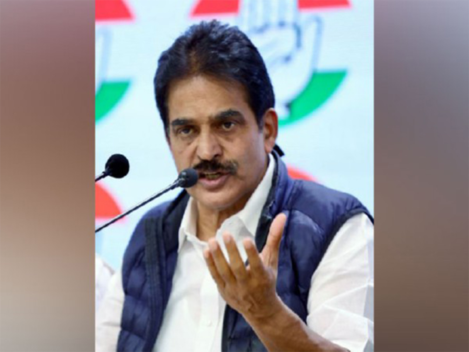 Congress MP KC Venugopal (File Photo/ANI) Congress MP KC Venugopal (File Photo/ANI)