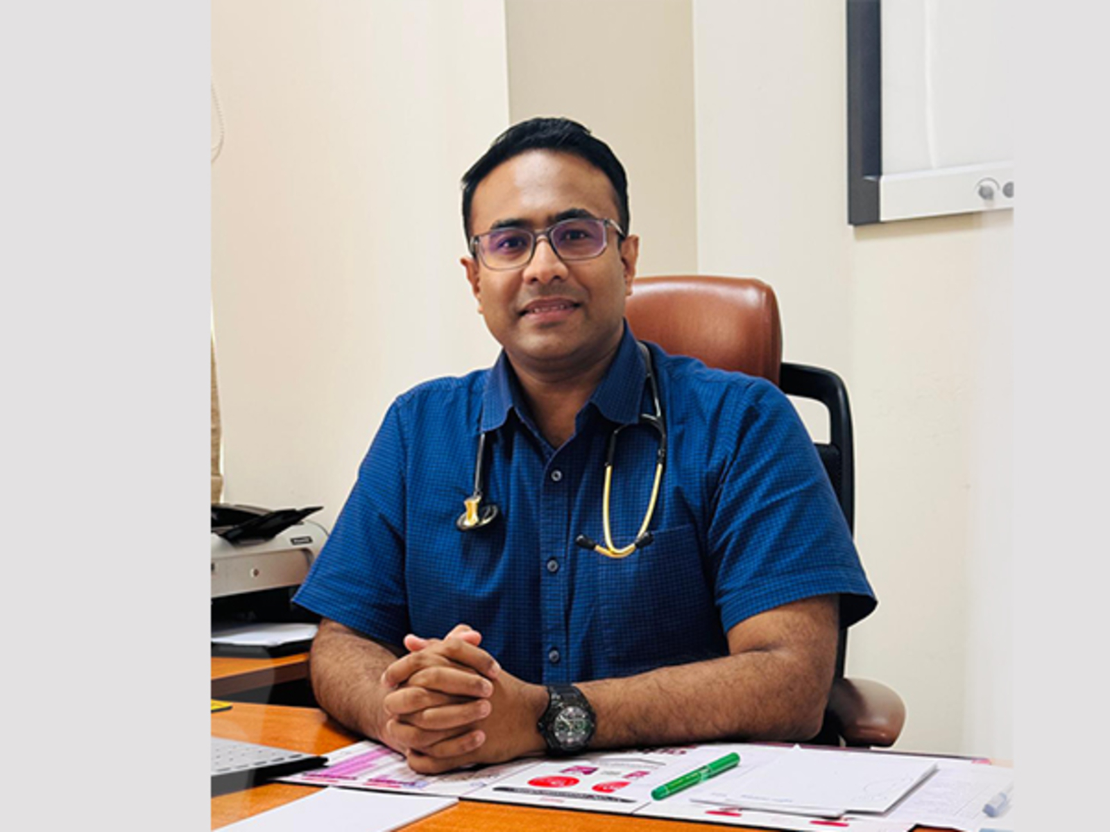 Dr. Pratik Patil MBBS, MD, DrNB(Medical Oncology), Fellow Thoracic Oncology(Michigan, USA), Fellow Cancer Immunotherapy (Harvard, USA) Dr. Pratik Patil MBBS, MD, DrNB(Medical Oncology), Fellow Thoracic Oncology(Michigan, USA), Fellow Cancer Immunotherapy (Harvard, USA)