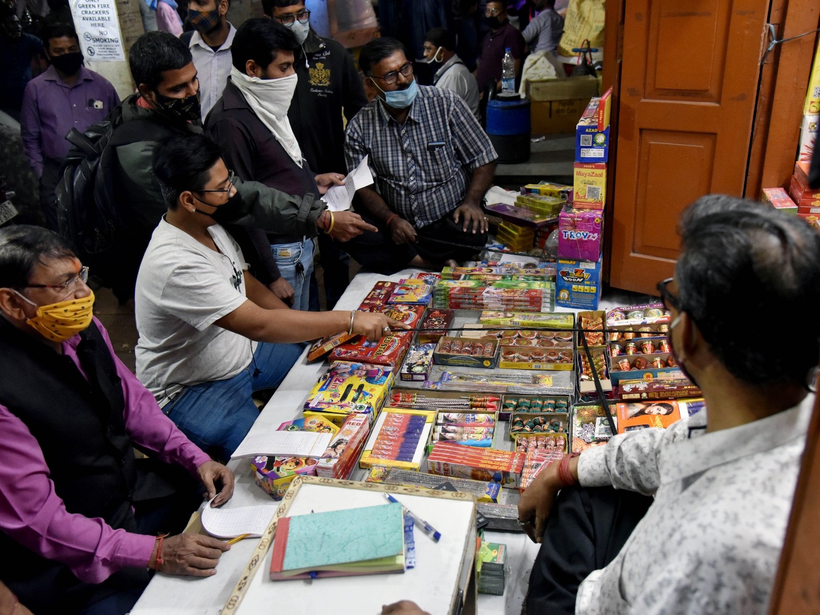 People buying green crackers ahead of Diwali festival near Jama Masjid in Old Delhi in 2020 (File Photo/ANI) People buying green crackers ahead of Diwali festival near Jama Masjid in Old Delhi in 2020 (File Photo/ANI)