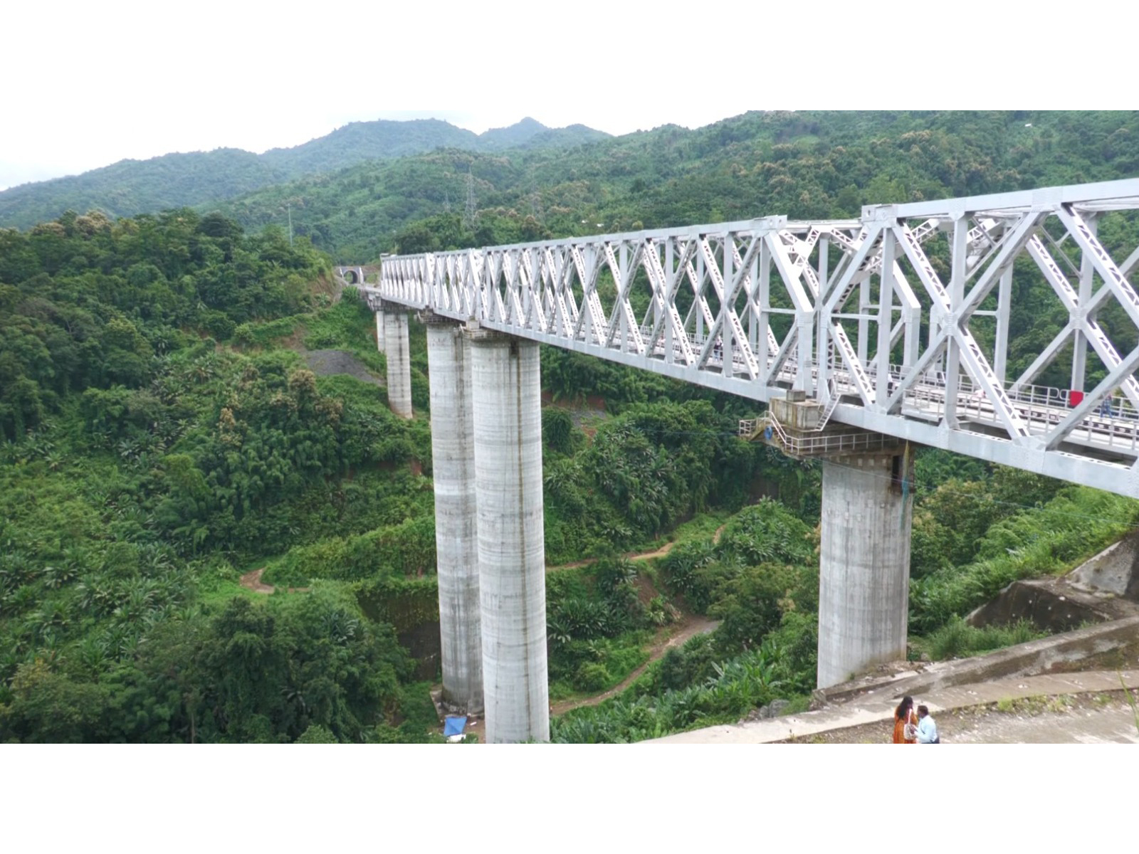 Mizoram's Bairabi-Sairang railway line comprises 55 major bridges and 87 minor bridges in addition to 48 tunnels (Photo/ANI) Mizoram's Bairabi-Sairang railway line comprises 55 major bridges and 87 minor bridges in addition to 48 tunnels (Photo/ANI)
