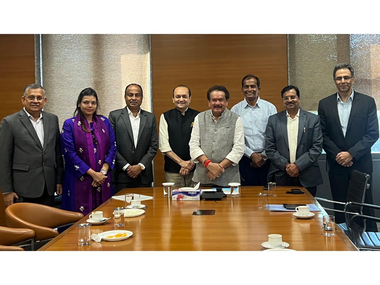 VVIMA members with Minister of State Prof. S. P. Singh Baghel, Department of Animal Husbandry & Dairying VVIMA members with Minister of State Prof. S. P. Singh Baghel, Department of Animal Husbandry & Dairying