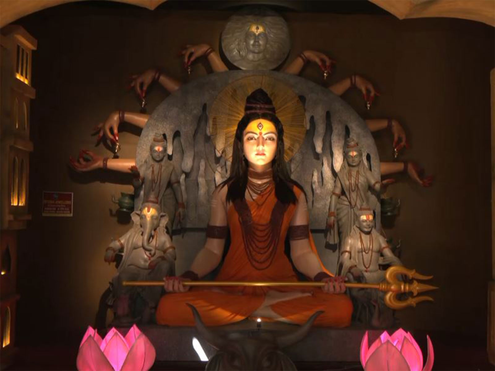 Kolkata's silicon Goddess Durga idol (Photo: ANI) Kolkata's silicon Goddess Durga idol (Photo: ANI)