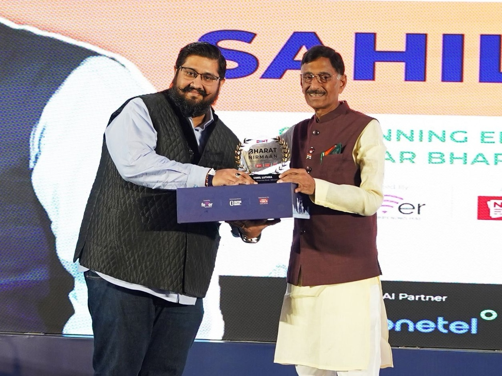 Sahil Luthra receiving Bharat Nirmaan Conclave & Awards 2025 honour in New Delhi Sahil Luthra receiving Bharat Nirmaan Conclave & Awards 2025 honour in New Delhi