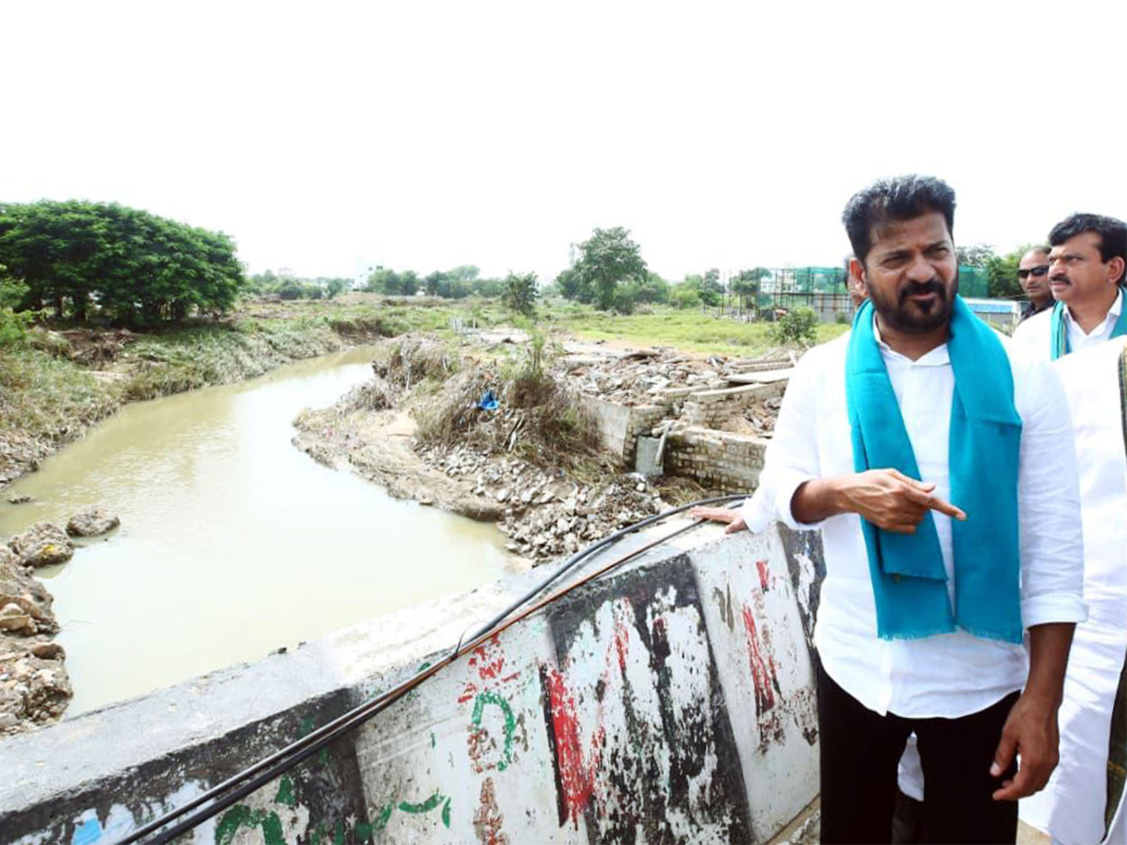 Revanth Reddy supervises flood affected areas. (Photo/ANI) Revanth Reddy supervises flood affected areas. (Photo/ANI)