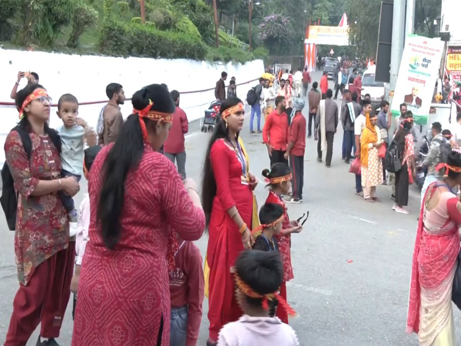 Devotees visit Vaishno Devi Temple in large numbers on Maha Navami (Photo/ANI) Devotees visit Vaishno Devi Temple in large numbers on Maha Navami (Photo/ANI)
