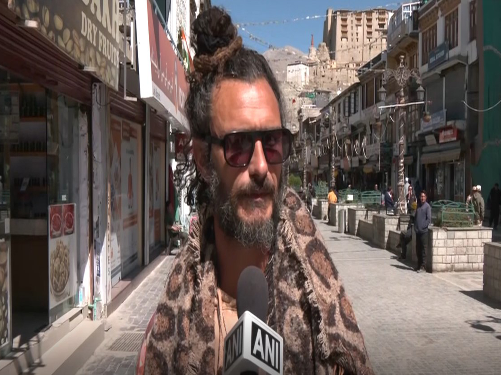 Foreign tourist in ladakh (Photo/ANI) Foreign tourist in ladakh (Photo/ANI)