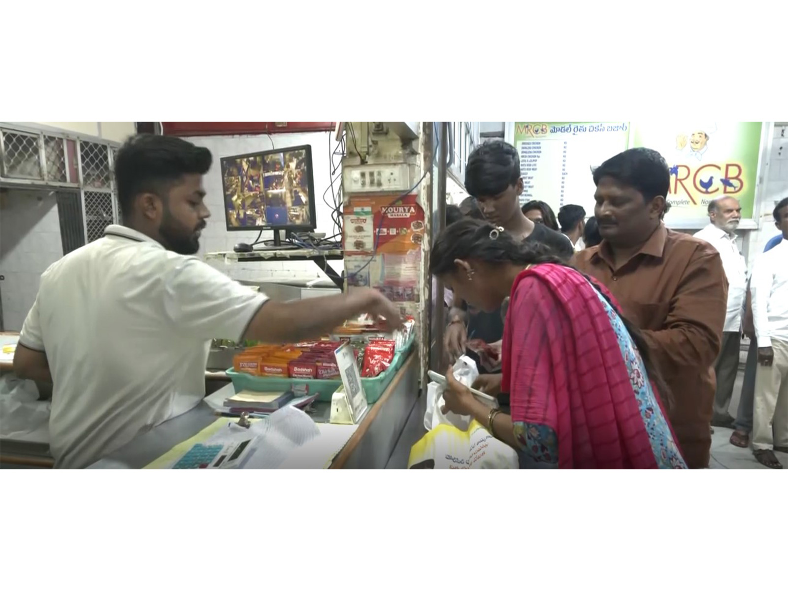 Customers gather at meat shops in Hyderabad (Photo/ANI) Customers gather at meat shops in Hyderabad (Photo/ANI)