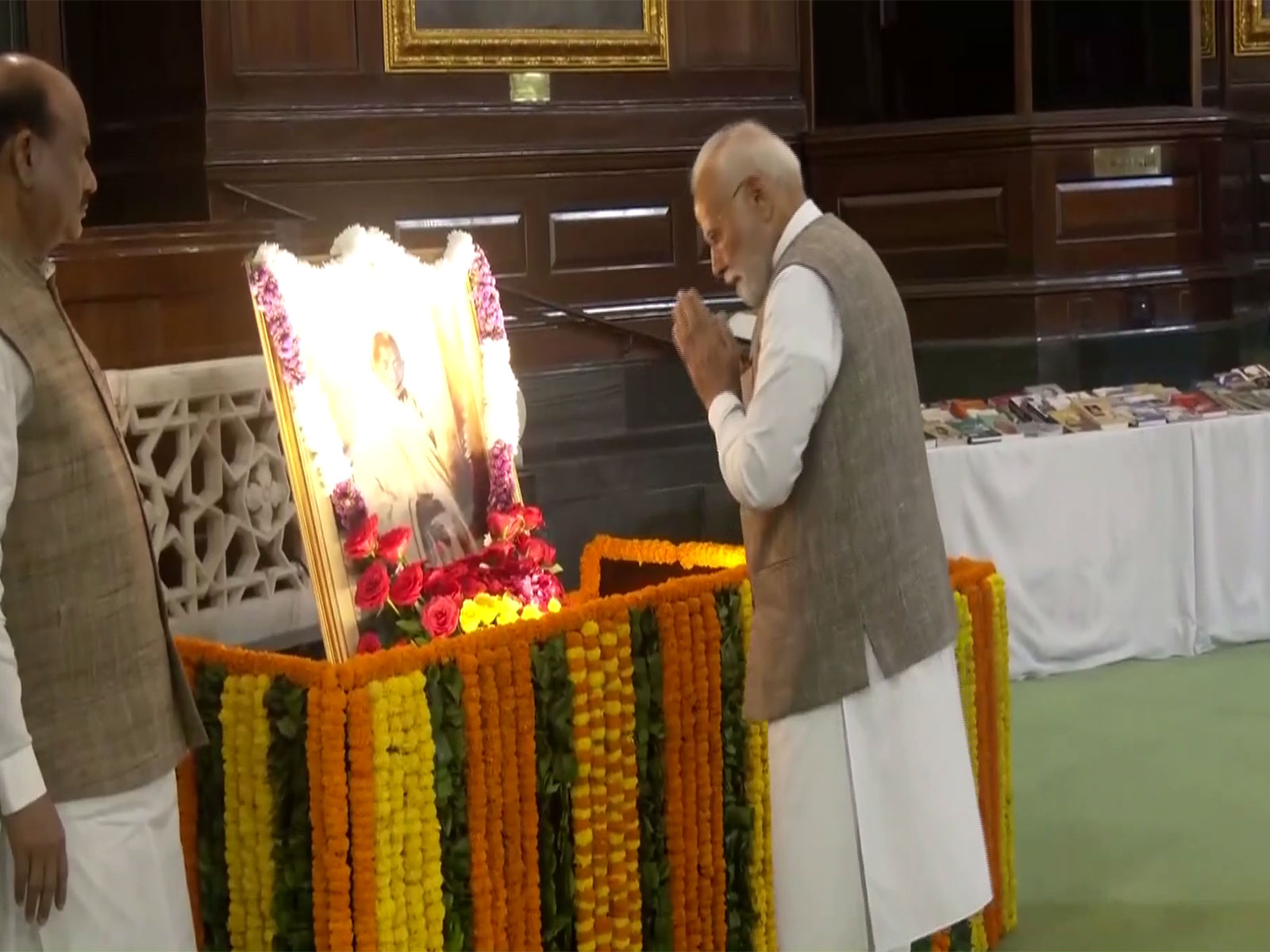 PM Modi, Speaker Om Birla pay tributes to former PM Lal Bahadur Shastri (Photo/ANI)