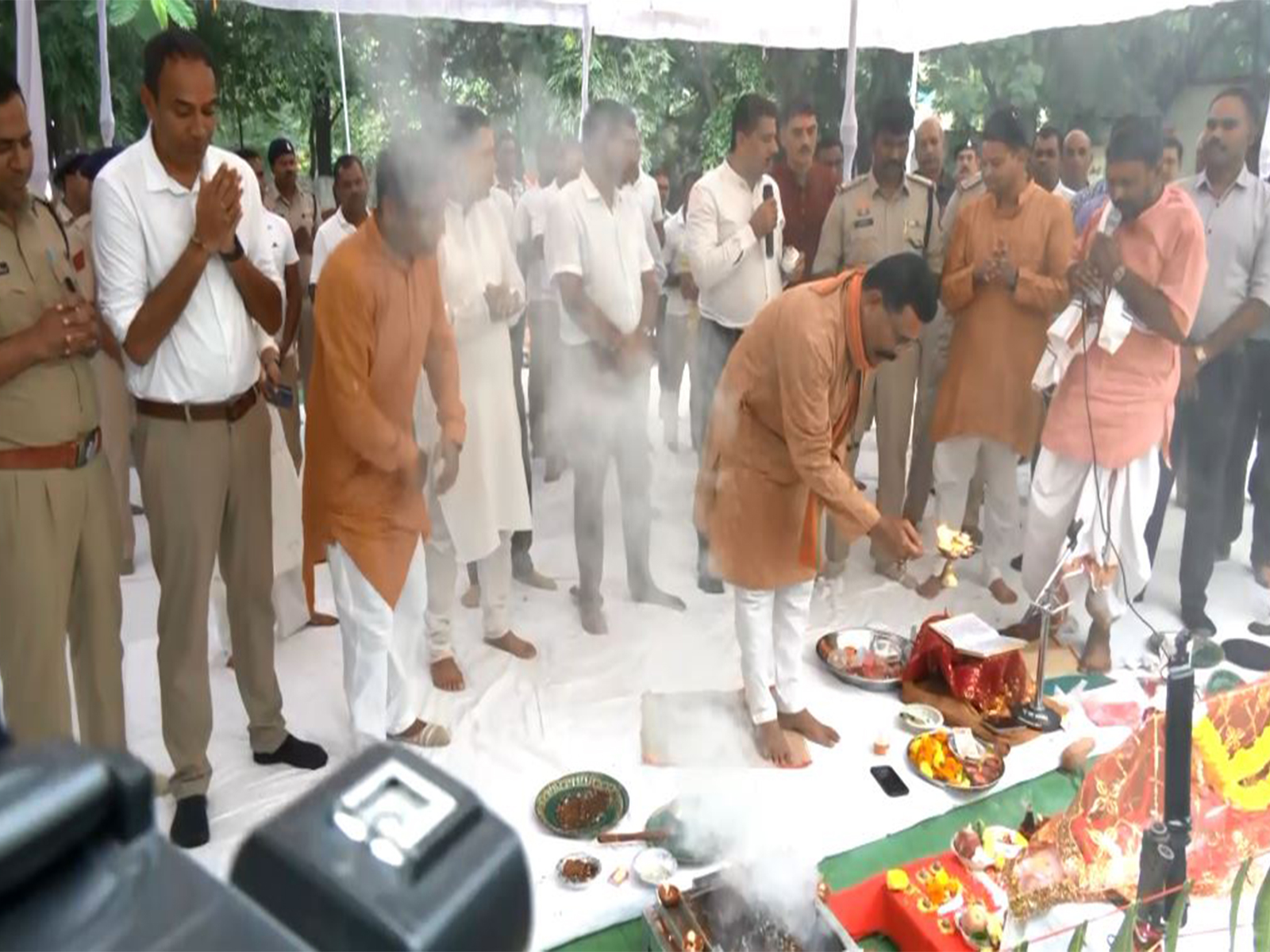 Raipur Police performs Raipur Police performs