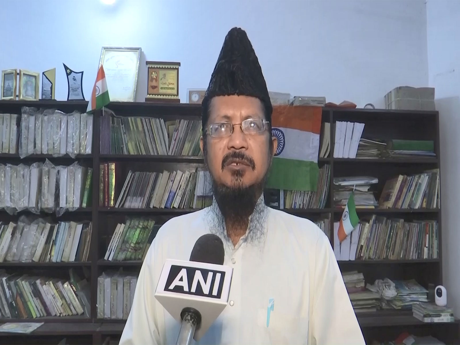 Maulana Shahabuddin Razvi (Photo/ANI) Maulana Shahabuddin Razvi (Photo/ANI)