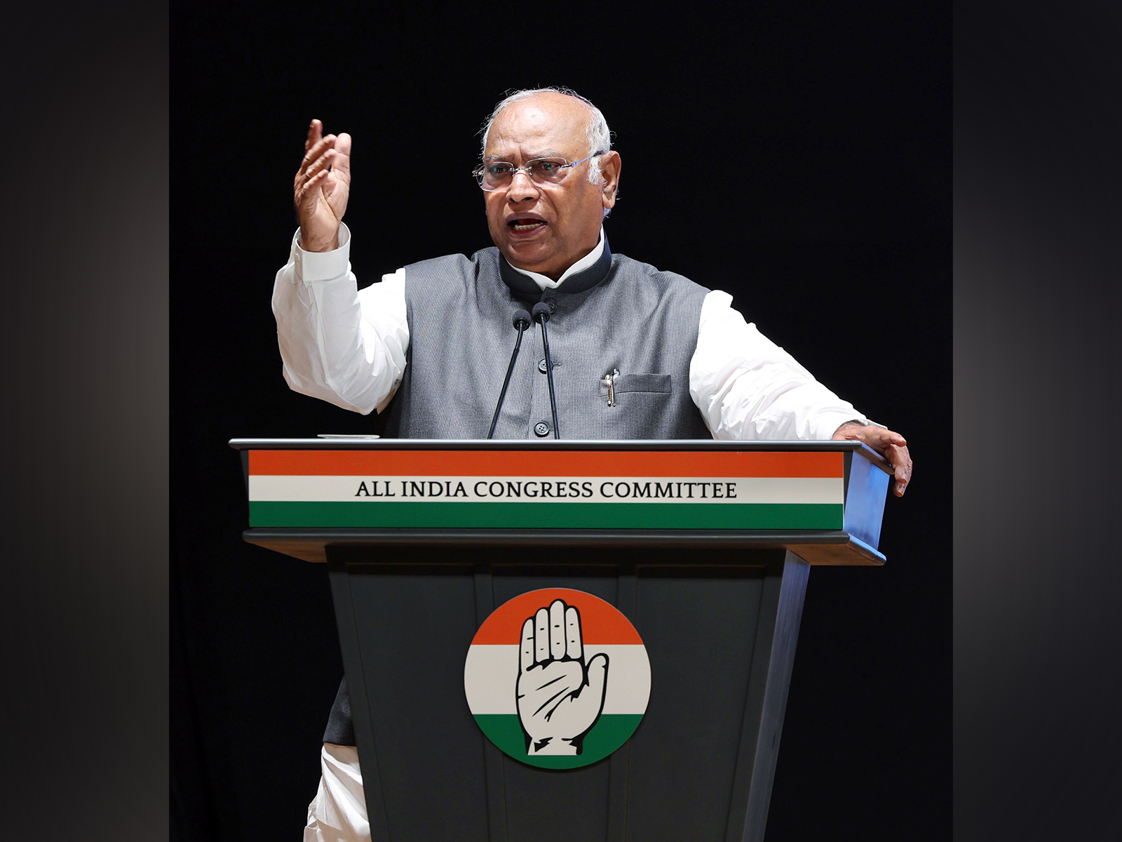 Congress chief Mallikarjun Kharge (Photo/ANI) Congress chief Mallikarjun Kharge (Photo/ANI)
