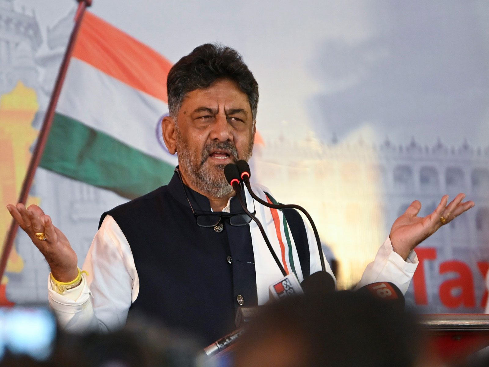 Karnataka Deputy CM DK Shivakumar (File Photo/ANI) Karnataka Deputy CM DK Shivakumar (File Photo/ANI)
