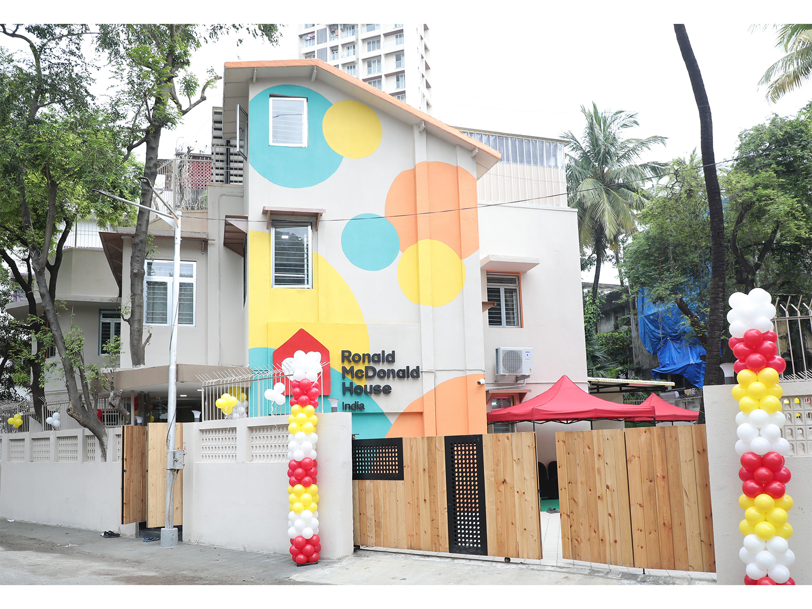 India’s first Ronald McDonald House opens in Mumbai, offering a home away from home for families of children undergoing medical treatment India’s first Ronald McDonald House opens in Mumbai, offering a home away from home for families of children undergoing medical treatment