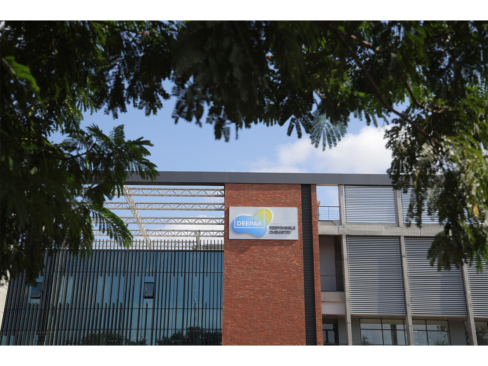 The New Green and Sustainable State-of-the-Art Next-Generation Deepak R&D Centre at Manjusar, Savli The New Green and Sustainable State-of-the-Art Next-Generation Deepak R&D Centre at Manjusar, Savli