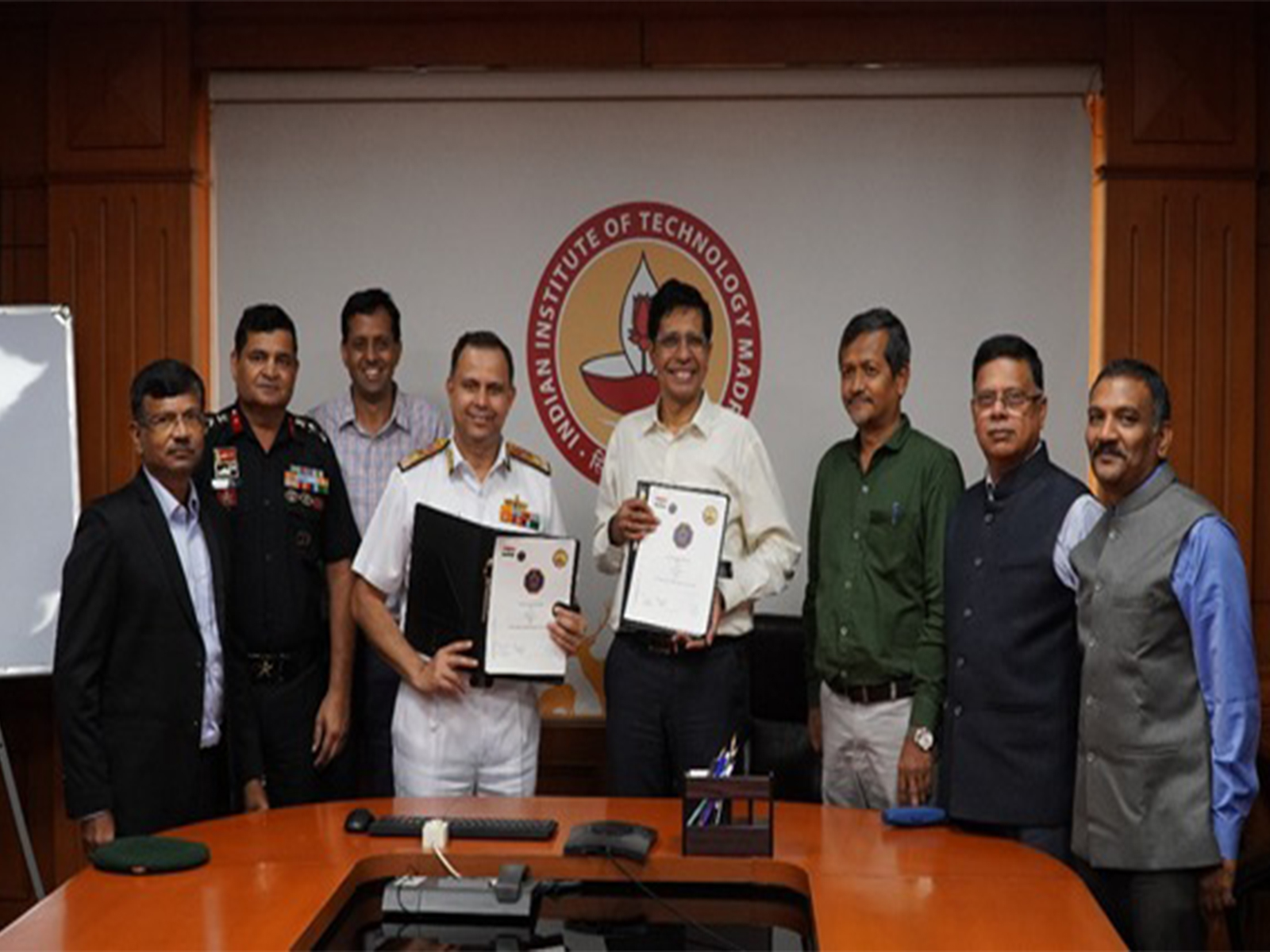 MoU signing ceremony – IIT Madras and Indian Navy officials formalise the collaboration through the signing of MoU. (Photo/IIT Madras)