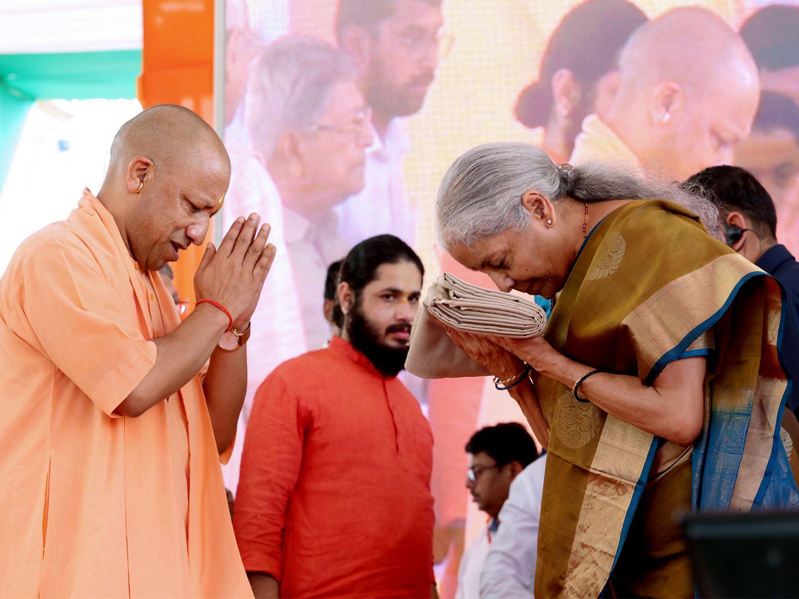 Uttar Pradesh CM Yogi Adityanath and Union Minister Nirmala Sitharaman at the statue unveiling ceremony in Ayodhya (Photo/ANI) Uttar Pradesh CM Yogi Adityanath and Union Minister Nirmala Sitharaman at the statue unveiling ceremony in Ayodhya (Photo/ANI)